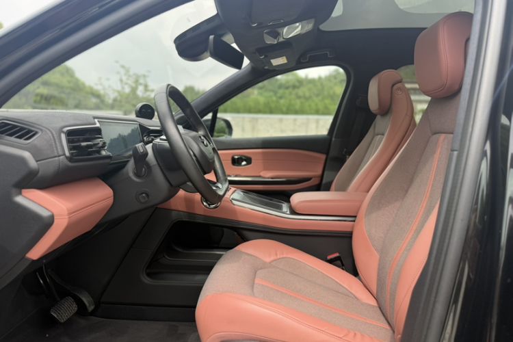 Used Nio EC6 2022 75 kWh Sport Edition Interior 3