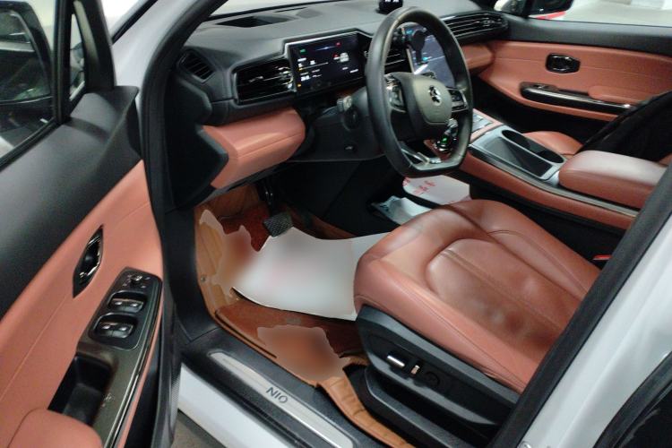 Used Nio EC6 2022 75 kWh Sport Edition Interior 3