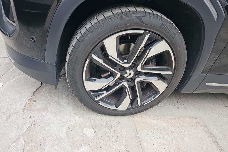 Used Nio EC6 2022 75 kWh Sport Edition Left Front Wheel Hub