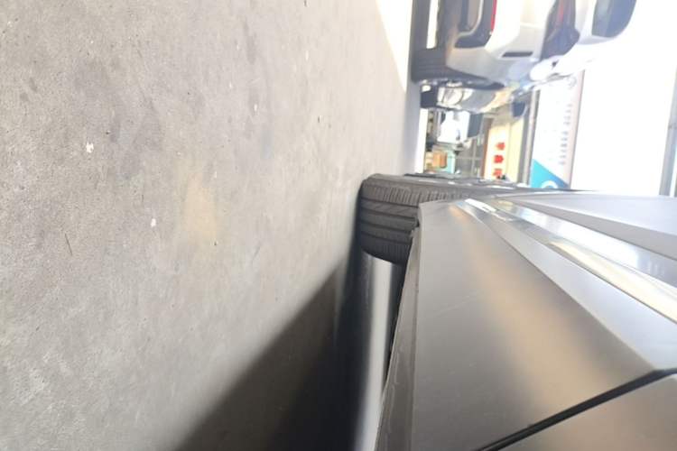 Used Nio EC6 2022 100kWh Sport Edition Left Side Sill