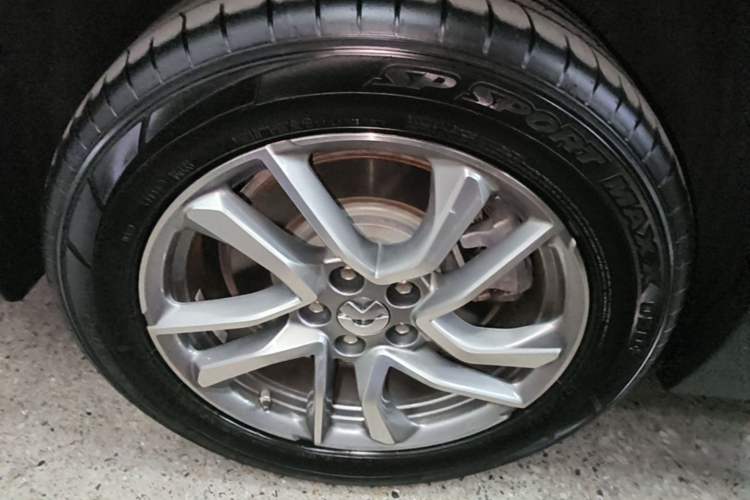 Used Nio EC6 2022 75 kWh Sport Edition Right Rear Wheel Hub