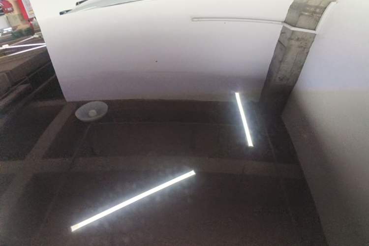 Used Nio EC6 2022 75 kWh Sport Edition Roof