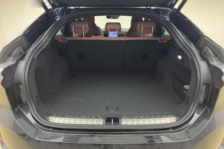Used Nio EC6 2022 75 kWh Sport Edition Trunk