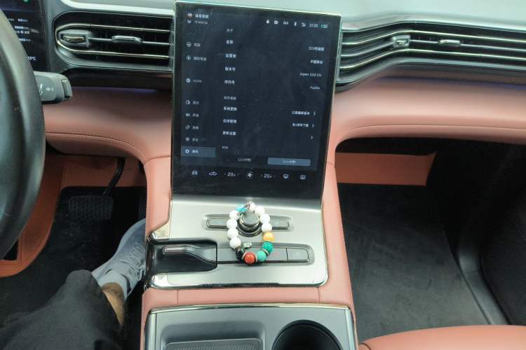 Used Nio EC6 2022 75 kWh Performance Version Audio And AC Panel