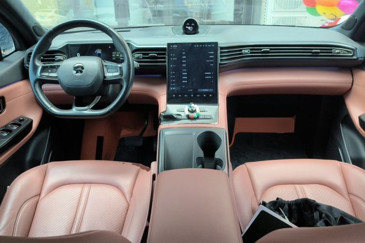 Used Nio EC6 2022 75 kWh Performance Version Center Console