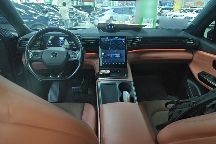 Used Nio EC6 2022 75 kWh Performance Version Center Console