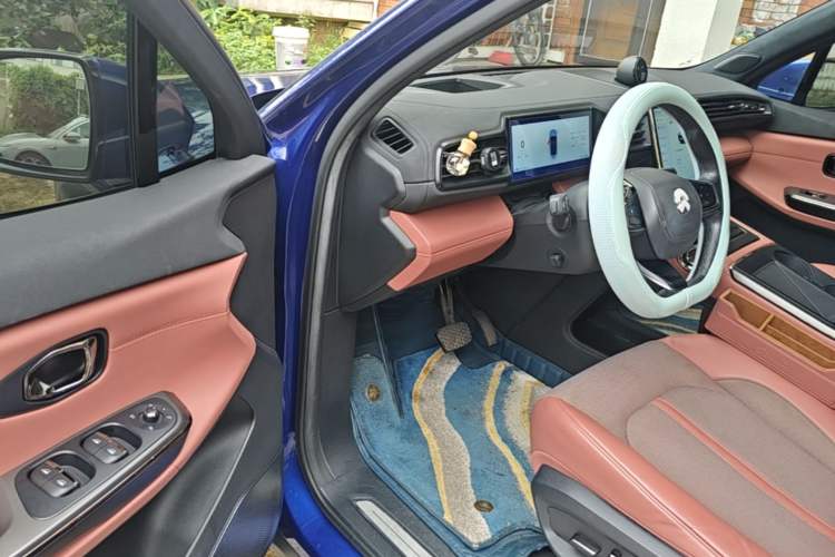 Used Nio EC6 2022 75 kWh Sport Edition Driver Seat