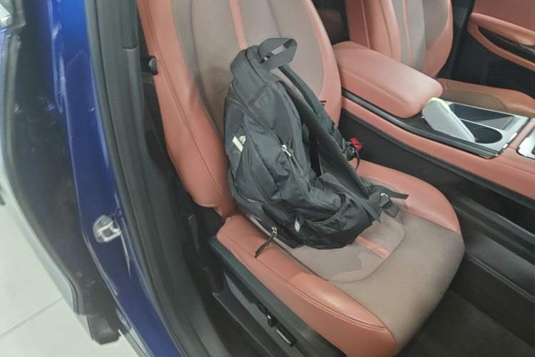 Used Nio EC6 2022 75 kWh Performance Version Right Front Seat