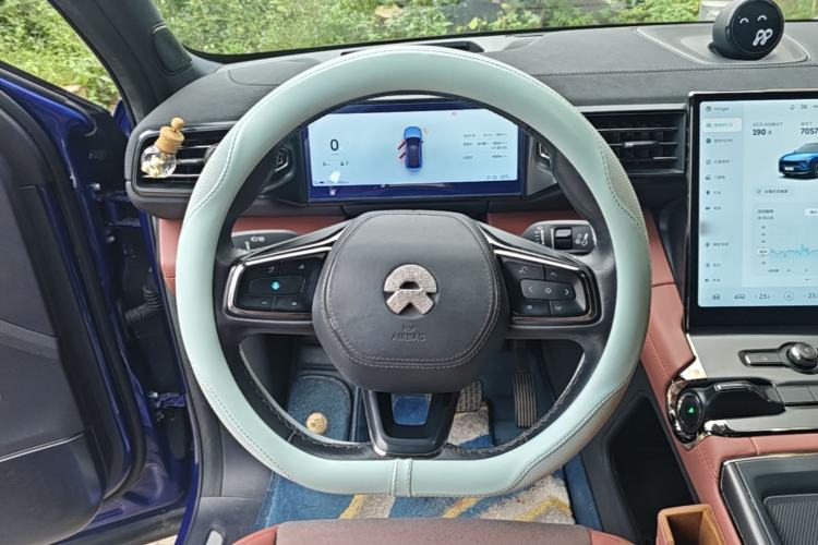Used Nio EC6 2022 75 kWh Sport Edition Steering Wheel