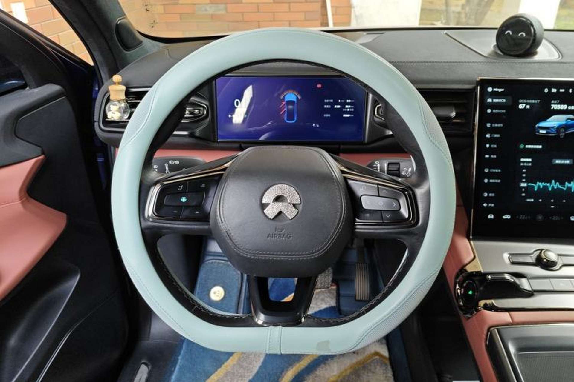 Used Nio EC6 2022 75 kWh Sport Edition Steering Wheel