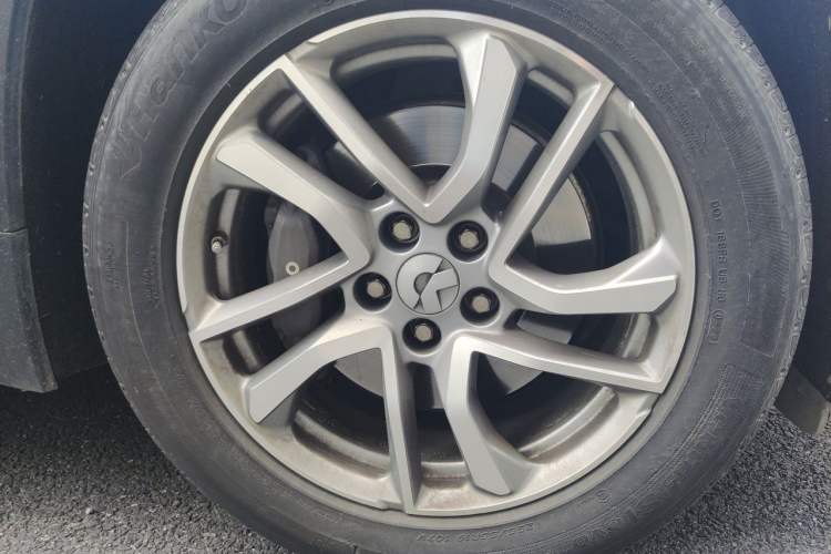 Used Nio EC6 2022 100kWh Sport Edition Right Front Wheel Hub