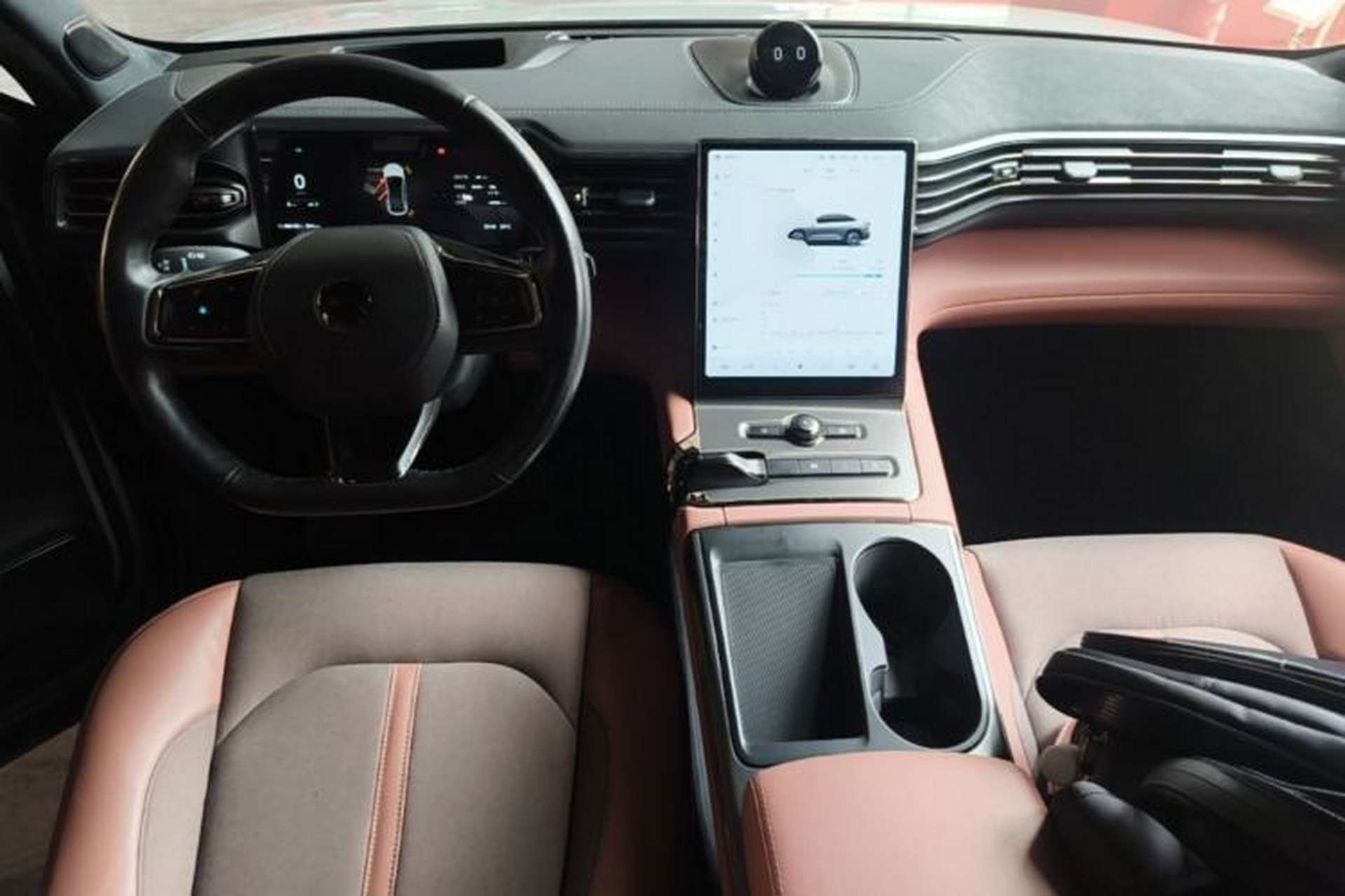 Used Nio EC6 2022 100kWh Sport Edition Center Console