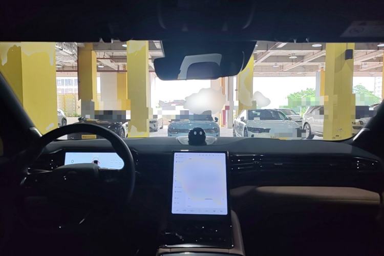 Used Nio EC6 2022 75 kWh Sport Edition Center Console