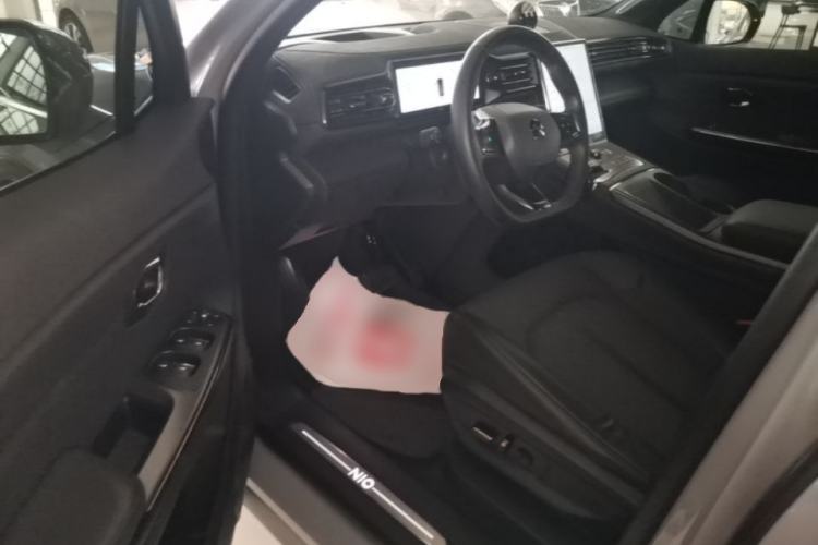 Used Nio EC6 2022 75 kWh Signature Edition Driver Seat