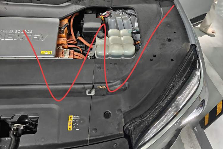 Used Nio EC6 2022 75 kWh Sport Edition Engine Bay Left