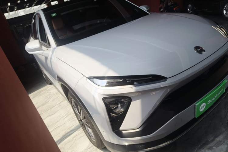 Used Nio EC6 2022 100kWh Sport Edition Front Right 45 Deg