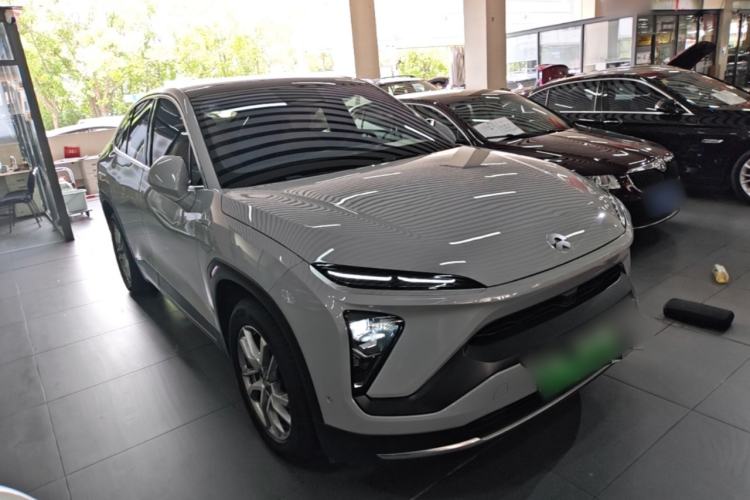Used Nio EC6 2022 75 kWh Sport Edition Front Right 45 Deg