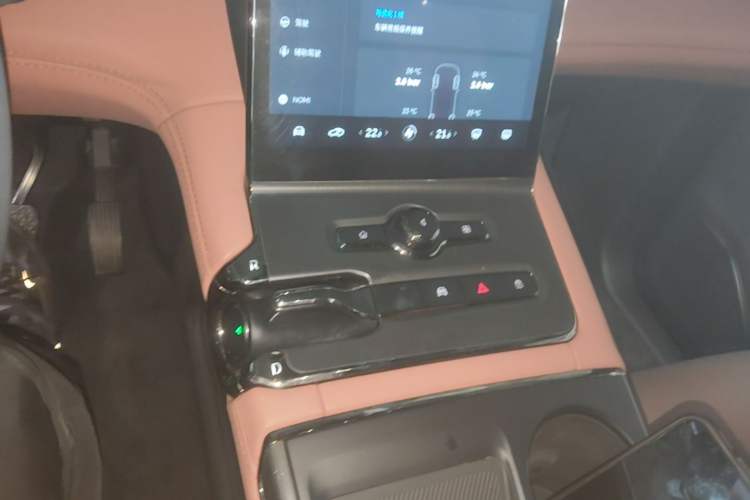 Used Nio EC6 2022 100kWh Sport Edition Gear Lever