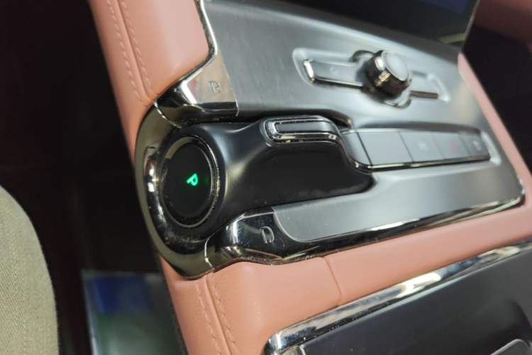 Used Nio EC6 2022 75 kWh Sport Edition Gear Lever