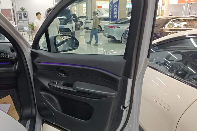 Used Nio EC6 2022 100kWh Sport Edition Interior 5