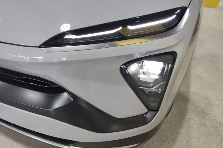 Used Nio EC6 2022 75 kWh Sport Edition Left Front Headlight