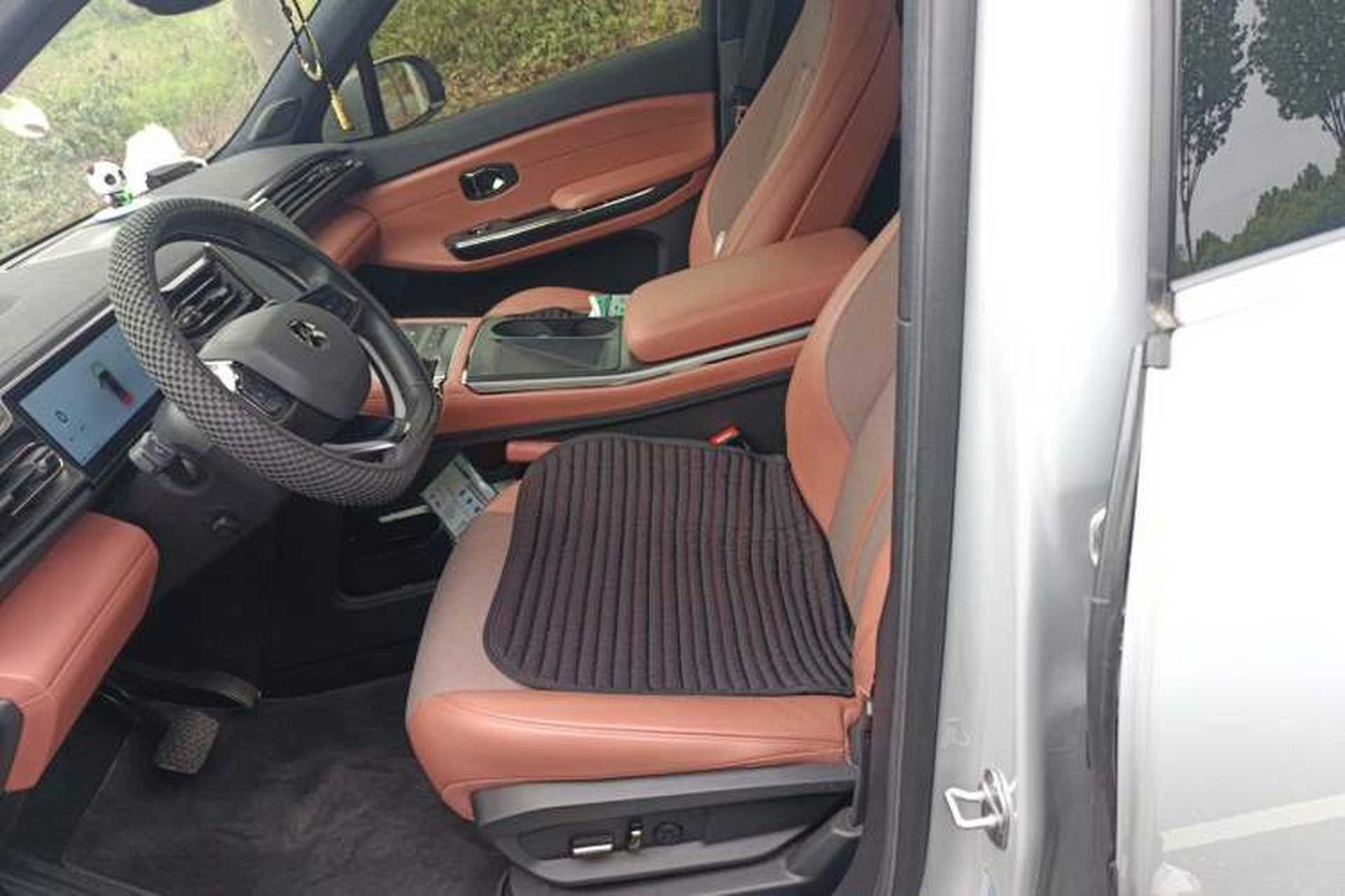 Used Nio EC6 2022 75 kWh Sport Edition Left Front Seat