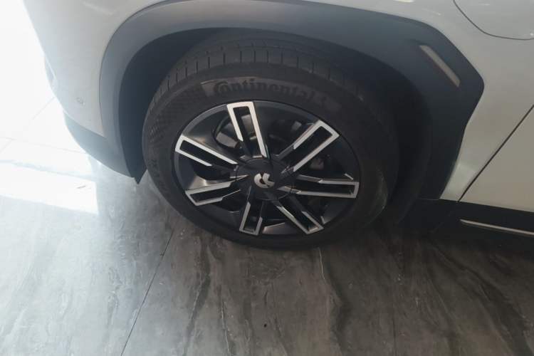 Used Nio EC6 2022 100kWh Sport Edition Left Front Wheel Hub