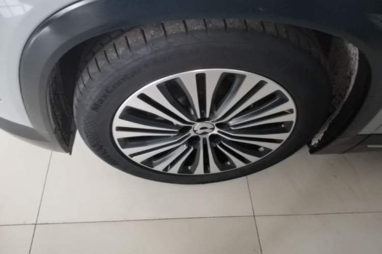Used Nio EC6 2022 75 kWh Signature Edition Left Front Wheel Hub