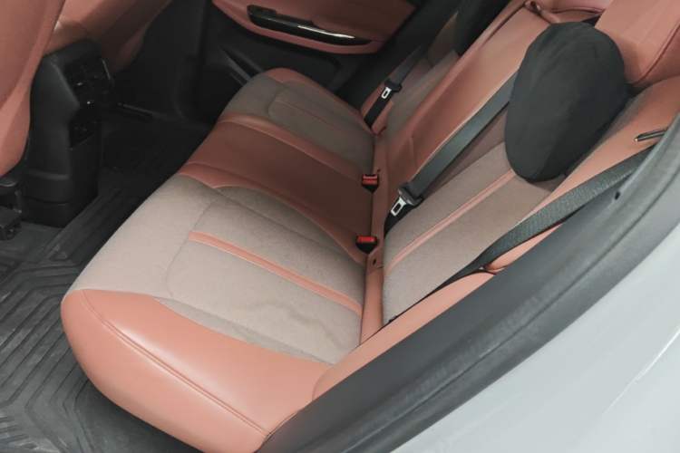 Used Nio EC6 2022 75 kWh Sport Edition Left Rear Seat
