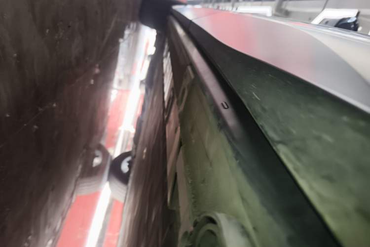 Used Nio EC6 2022 100kWh Sport Edition Left Side Sill