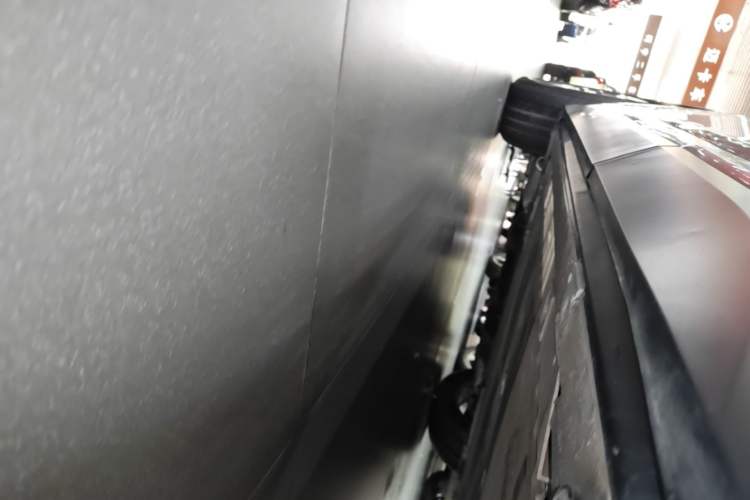 Used Nio EC6 2022 75 kWh Sport Edition Left Side Sill