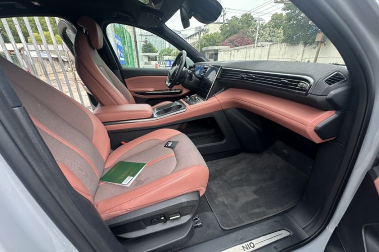 Used Nio EC6 2022 75 kWh Sport Edition Right Front Seat