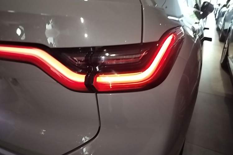 Used Nio EC6 2022 75 kWh Sport Edition Right Rear Taillight