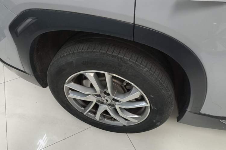 Used Nio EC6 2022 75 kWh Sport Edition Right Rear Wheel Hub