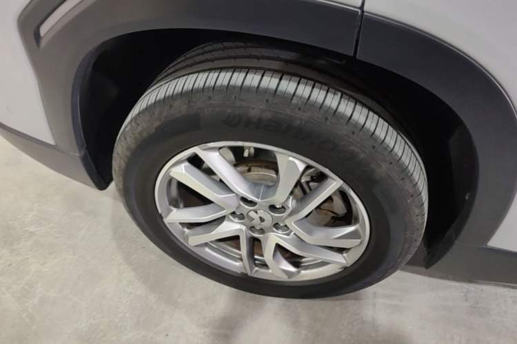 Used Nio EC6 2022 75 kWh Sport Edition Right Rear Wheel Hub