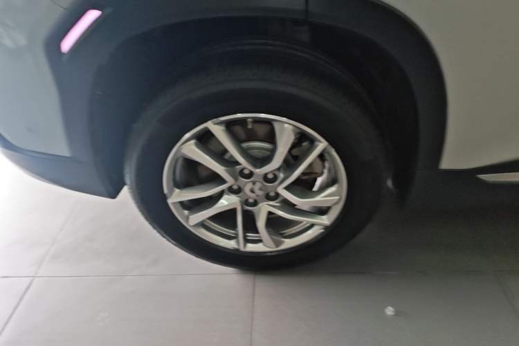 Used Nio EC6 2022 75 kWh Sport Edition Right Rear Wheel Hub