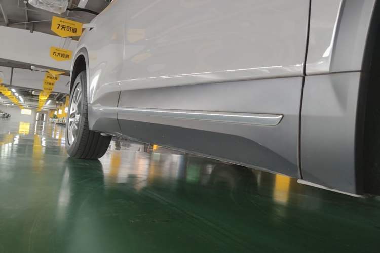 Used Nio EC6 2022 100kWh Sport Edition Right Side Sill
