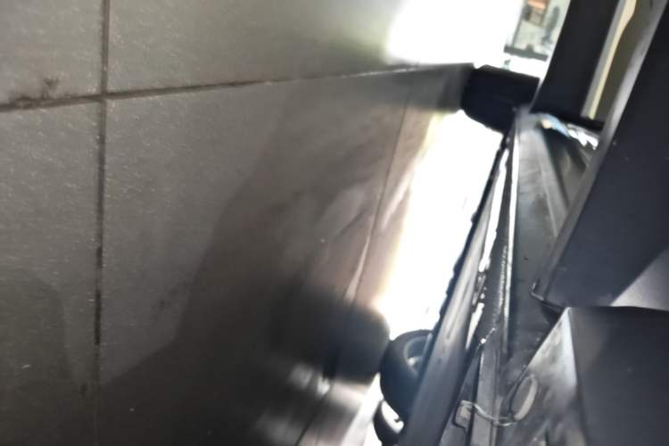 Used Nio EC6 2022 75 kWh Sport Edition Right Side Sill
