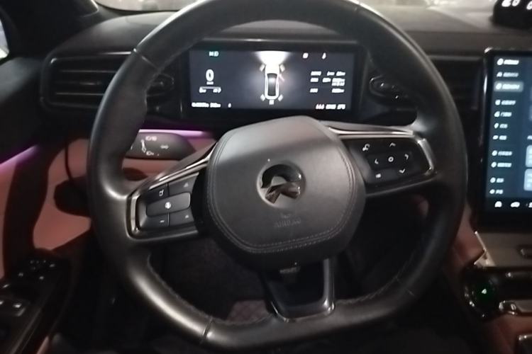 Used Nio EC6 2022 75 kWh Sport Edition Steering Wheel