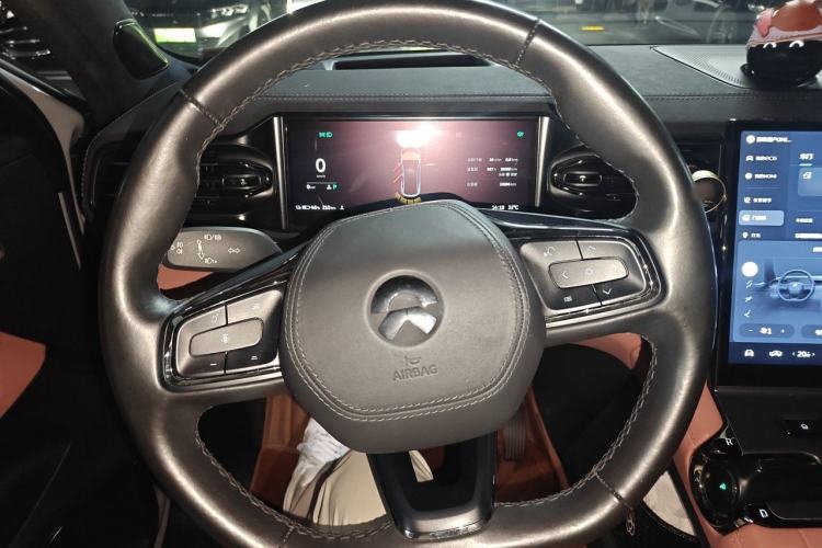 Used Nio EC6 2022 75 kWh Sport Edition Steering Wheel