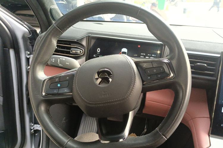 Used Nio EC6 2022 75 kWh Sport Edition Steering Wheel