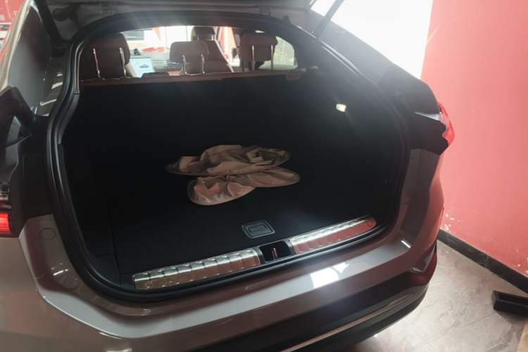 Used Nio EC6 2022 100kWh Sport Edition Trunk