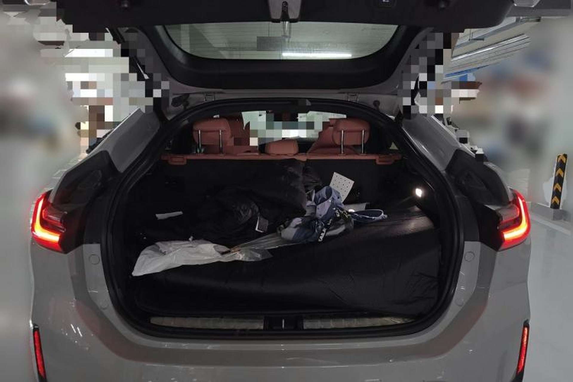 Used Nio EC6 2022 75 kWh Sport Edition Trunk