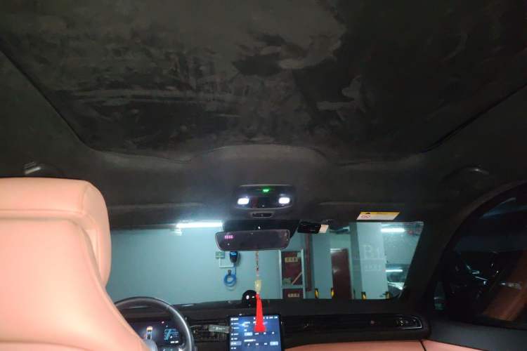 Used Nio EC6 2022 75 kWh Sport Edition Headliner