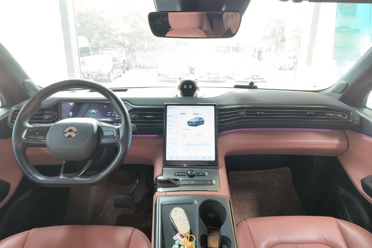 Used Nio EC6 2022 75 kWh Sport Edition Interior 2