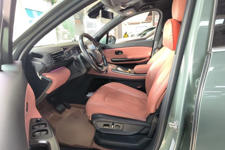 Used Nio EC6 2022 75 kWh Sport Edition Interior 3