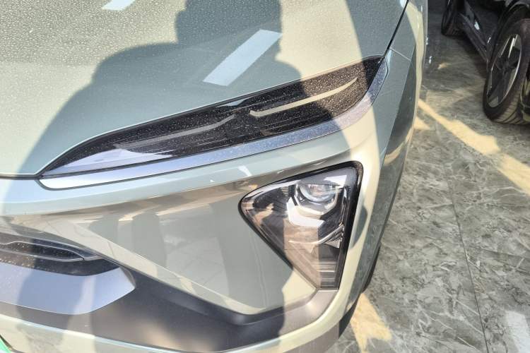 Used Nio EC6 2022 75 kWh Sport Edition Left Front Headlight