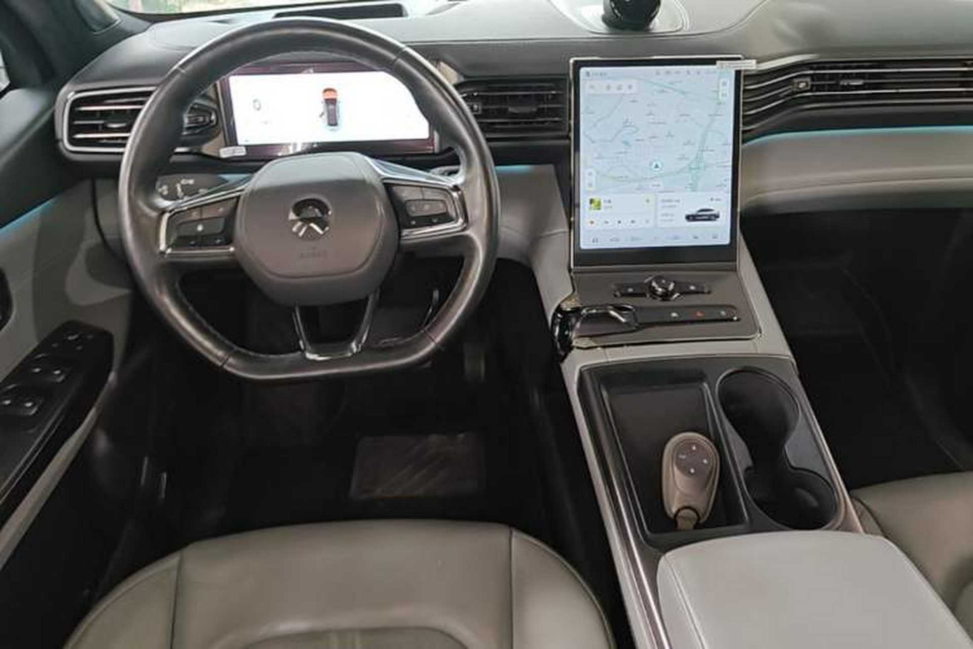 Used Nio EC6 2022 75 kWh Sport Edition Center Console