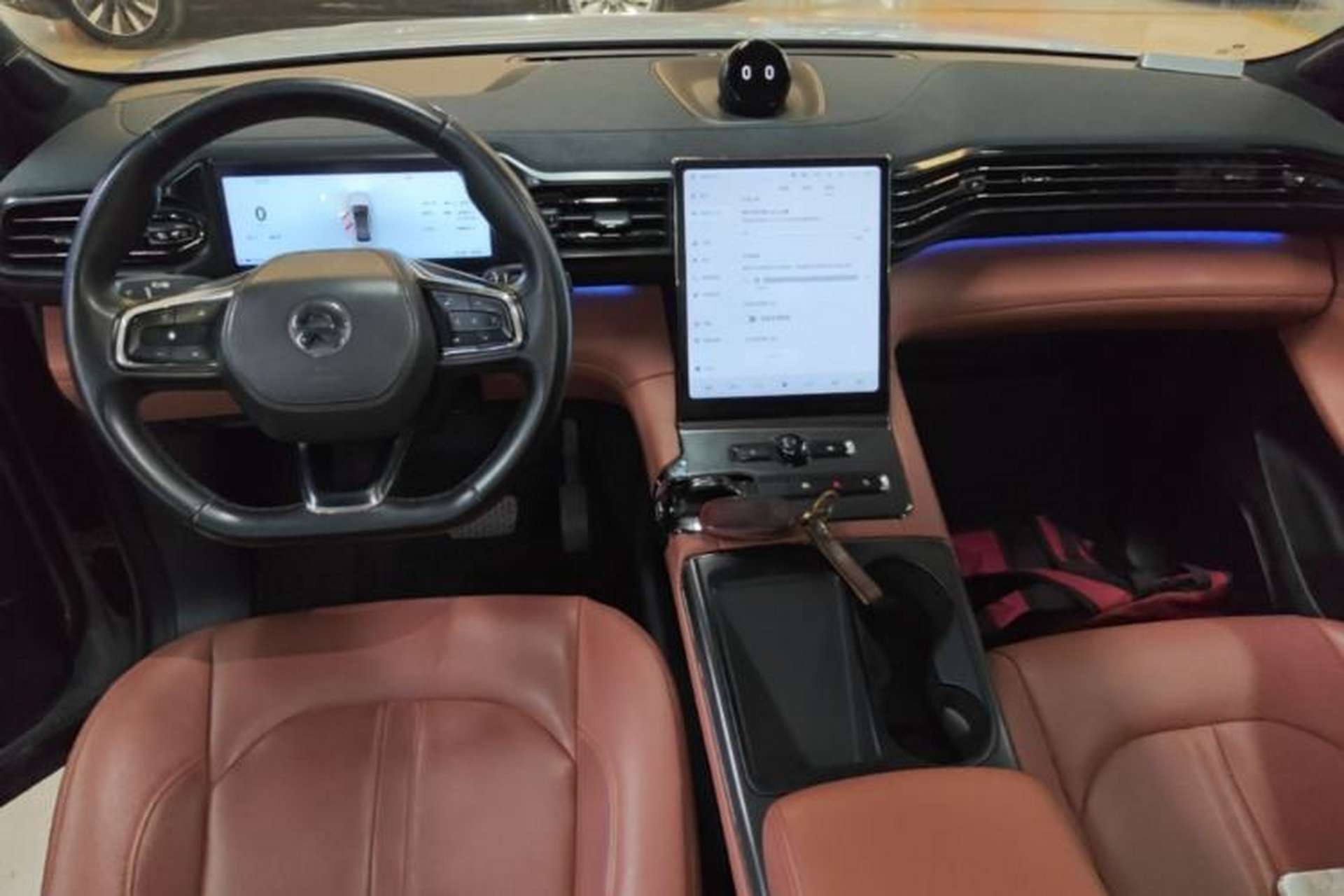 Used Nio EC6 2022 75 kWh Sport Edition Center Console