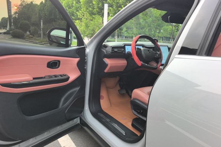 Used Nio EC6 2022 75 kWh Sport Edition Driver Seat